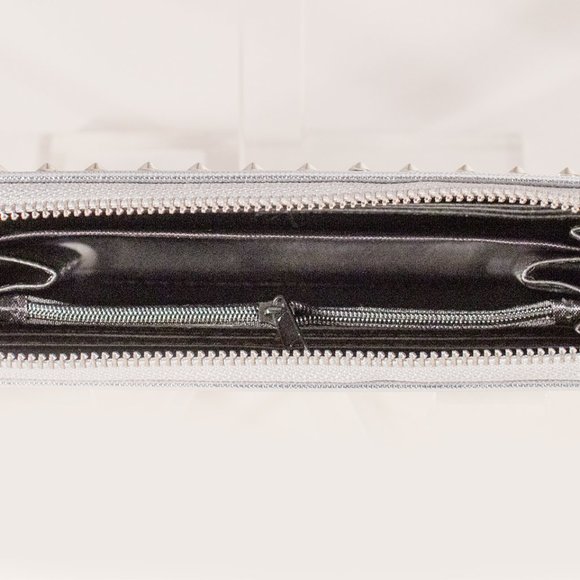 Zip Wallet - Picture 2 of 2